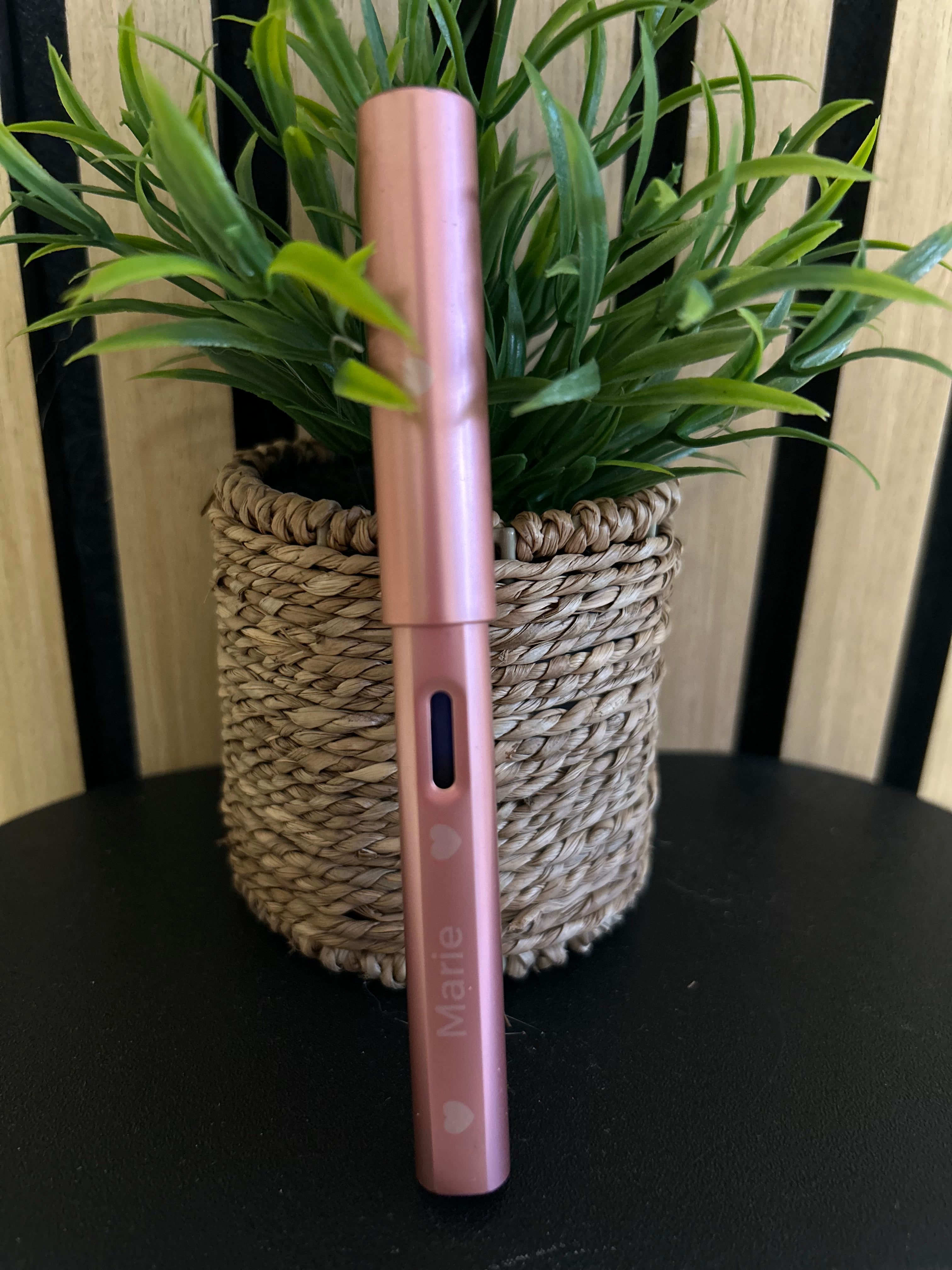 Personalisierter Füller Roségold mit Gravur – Seitenansicht