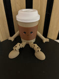Kaffeebecher-Figur 3D-Druck – Vorderansicht sitzend