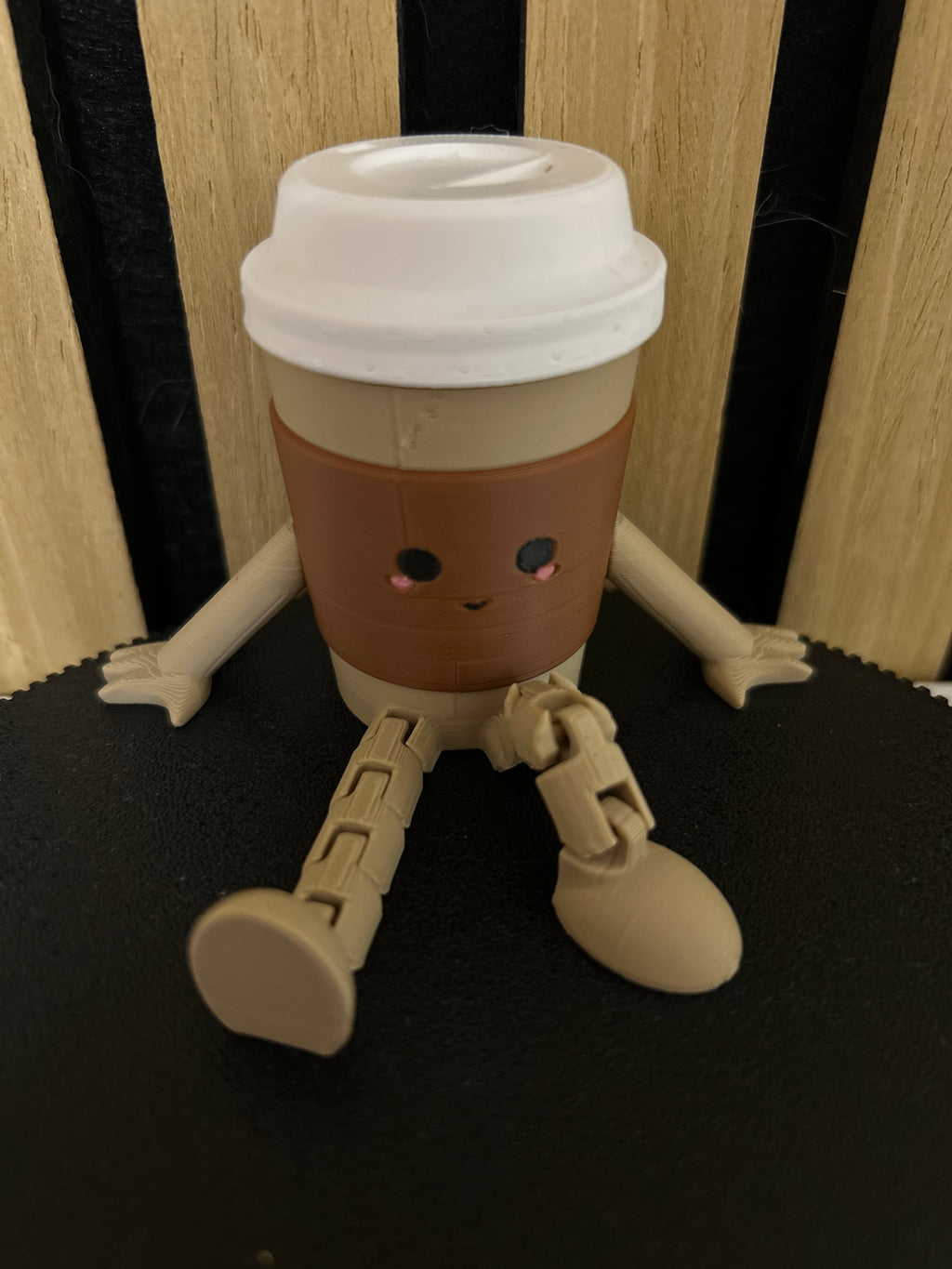Kaffeebecher-Figur 3D-Druck – Seitenansicht